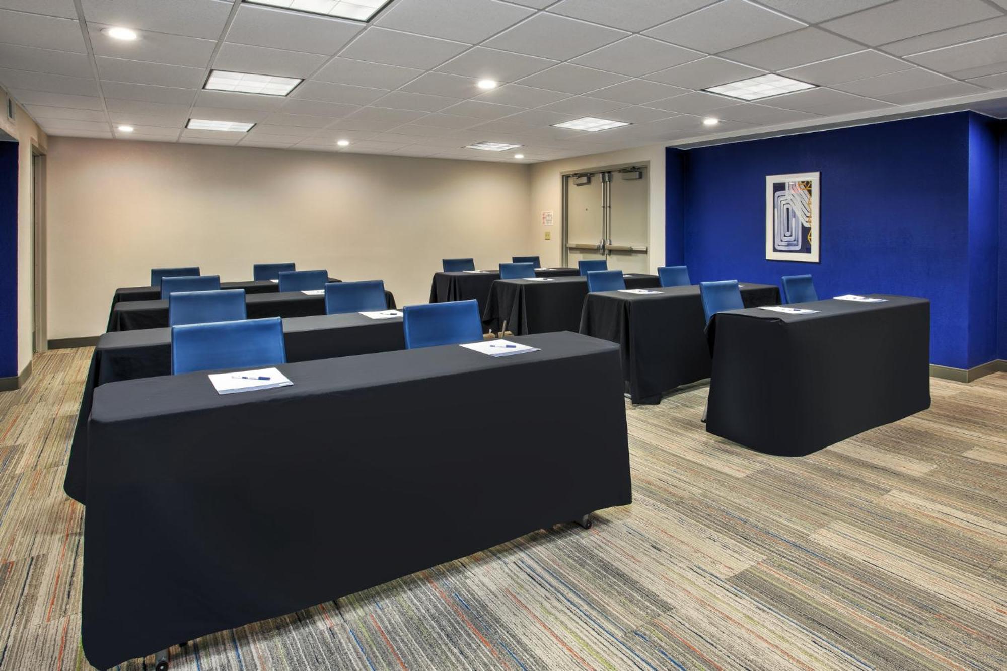 Holiday Inn Express Nashville Airport By Ihg Dış mekan fotoğraf