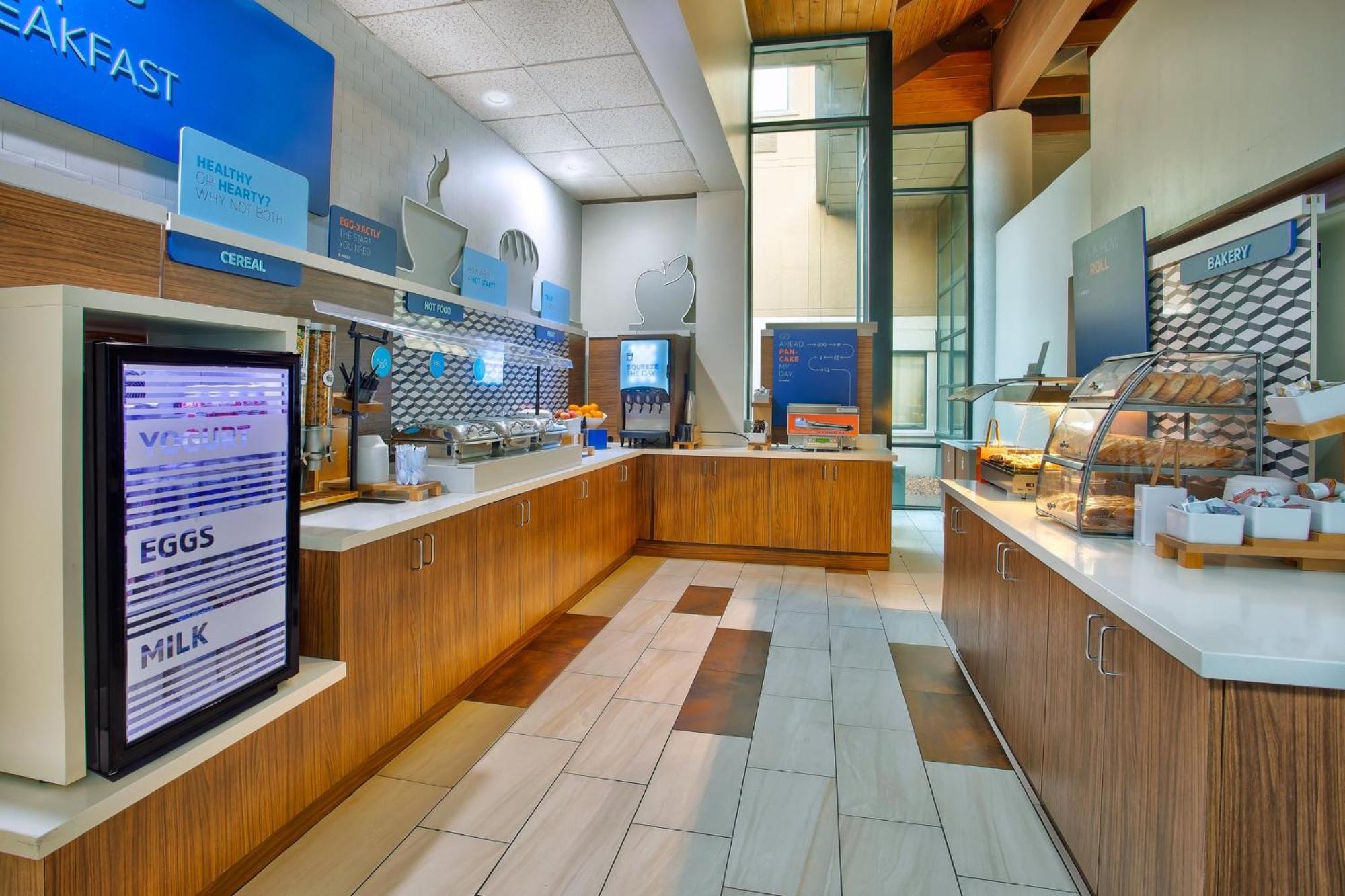 Holiday Inn Express Nashville Airport By Ihg Dış mekan fotoğraf