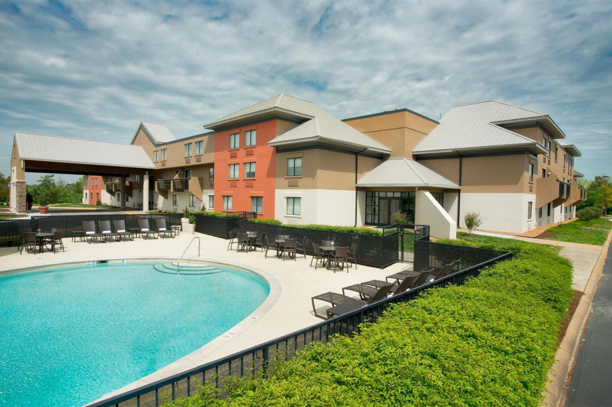 Holiday Inn Express Nashville Airport By Ihg Dış mekan fotoğraf